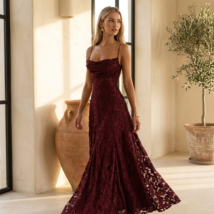 Clarissa — Abito Elegante in Pizzo