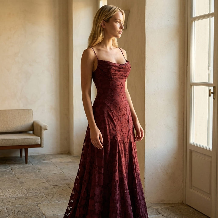 Clarissa — Abito Elegante in Pizzo