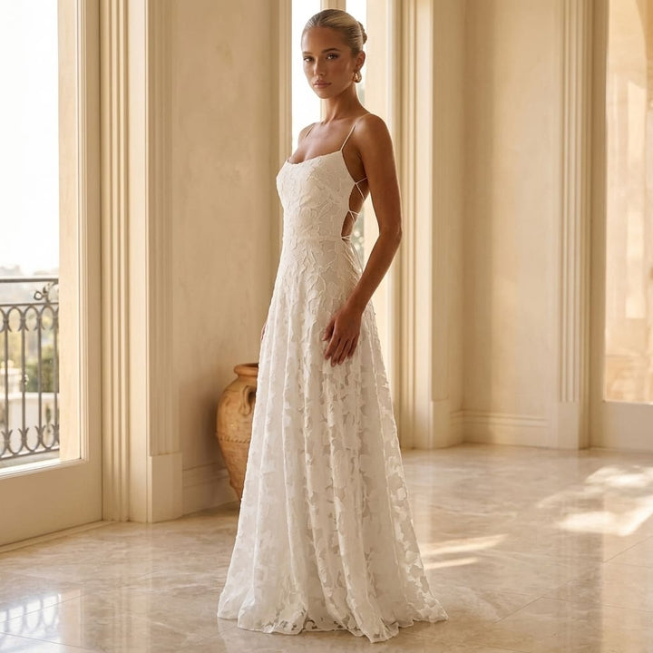 Clarissa — Abito Elegante in Pizzo