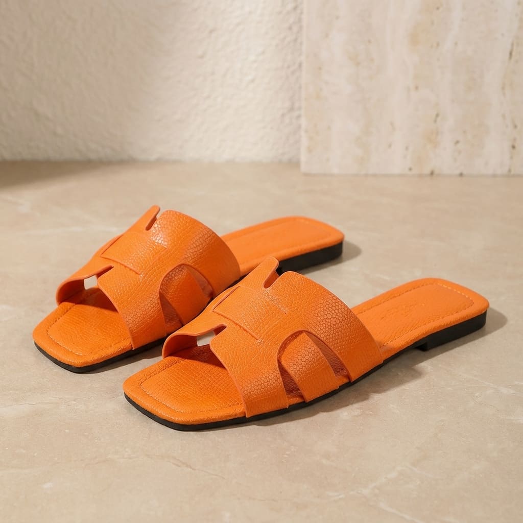 Sandali Donna Slip-On dal Design Moderno